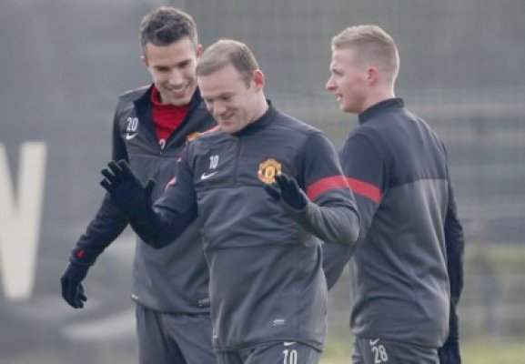 Wayne Rooney consideră o ruşine presiunea asupra jucătorilor pentru reducerea salariilor